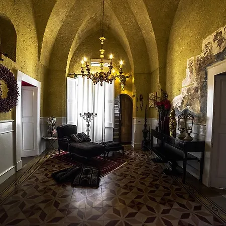 فندق مبيت وإفطار Palazzo Delle Viole أوريا