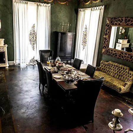 Palazzo Delle Viole 3* أوريا