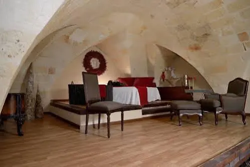 Palazzo Delle Viole 3*