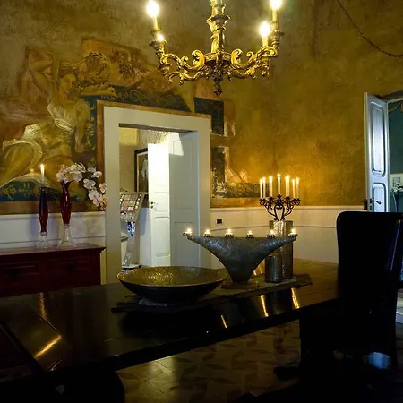 Palazzo Delle Viole